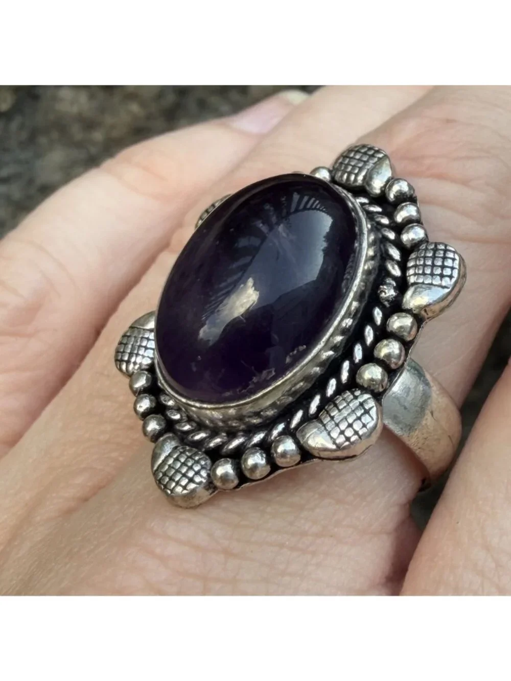 Boho Amethyst Cabochon Statement Ring 8 Silver Tone Beaded Lattice Shield Gothic